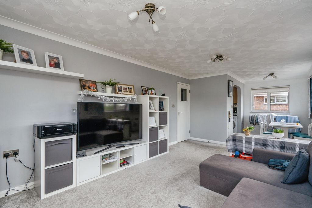Property photo 2 of 13 Photo