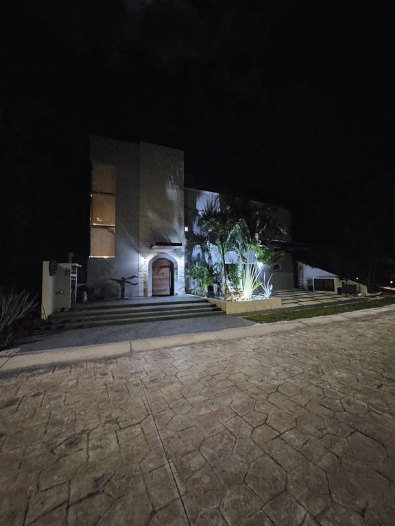 Property photo 3 of 34