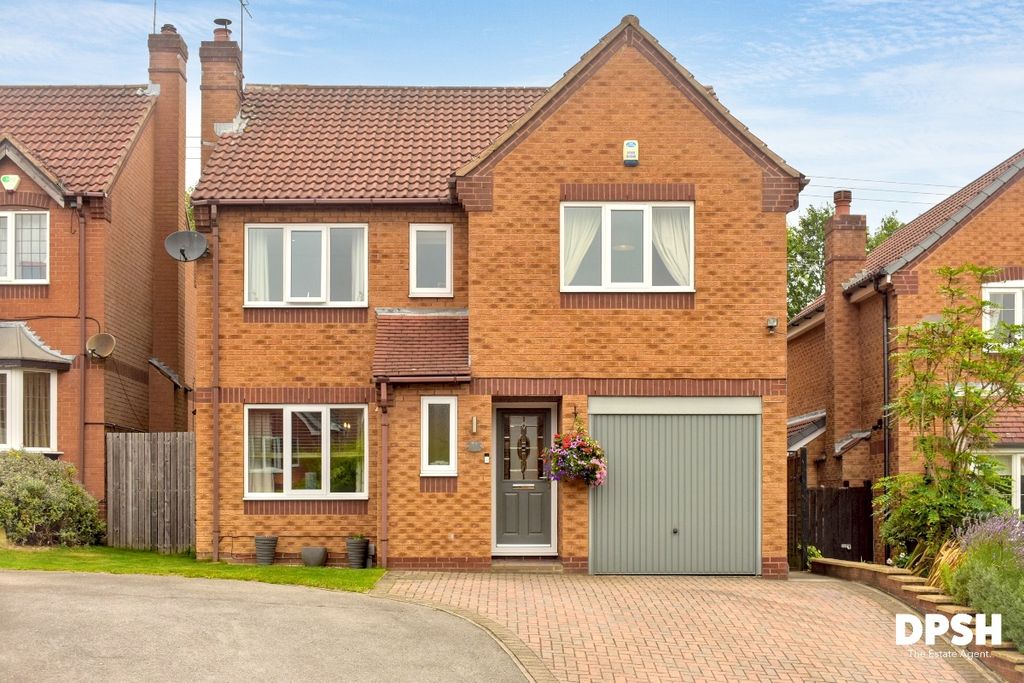 Property photo 1 of 32