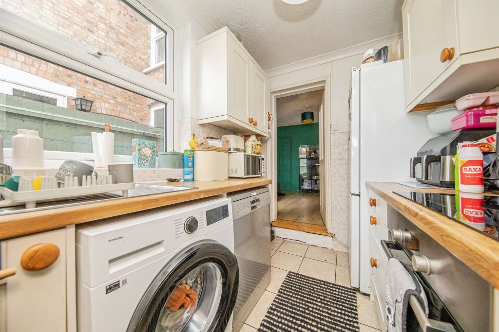 Property photo 3 of 14