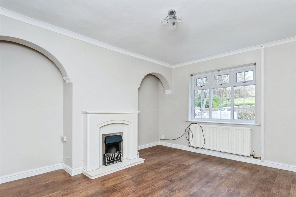 Property photo 2 of 26 Living Room