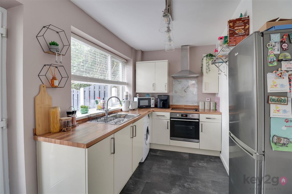 Property photo 2 of 20 Img_7378-Img_7380.Jpg