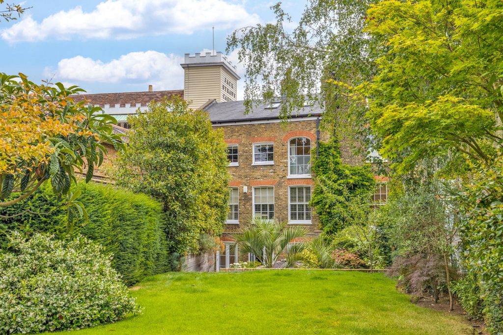 Property photo 1 of 22 Picture No. 14