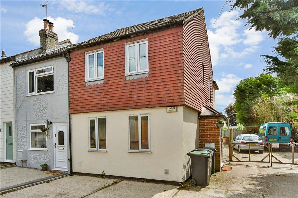 Property photo 2 of 6 External (Web)