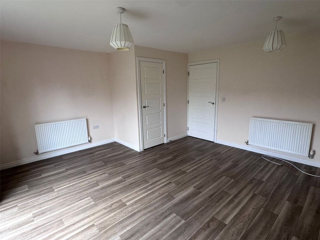 Property photo 3 of 15 Picture No. 15