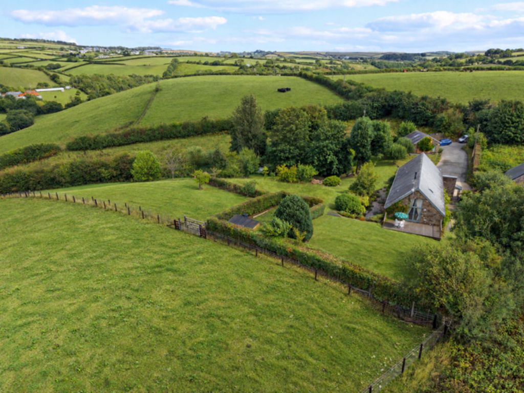 Property photo 2 of 37
