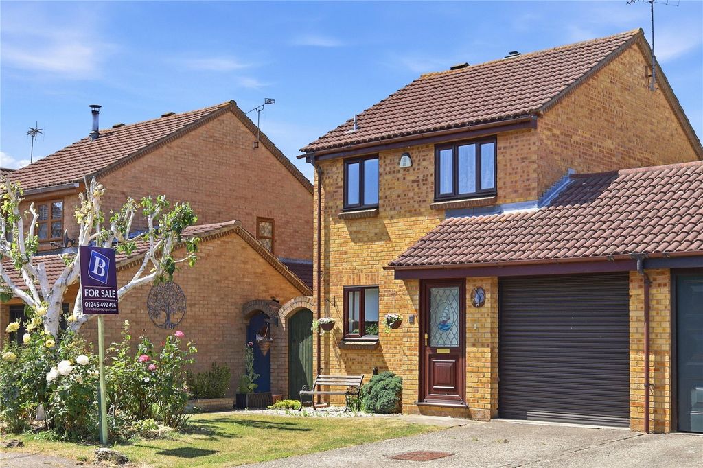 Property photo 1 of 17 Front