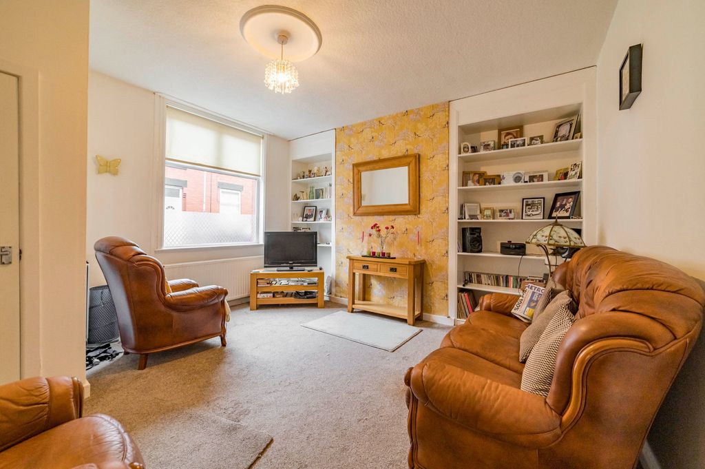 Property photo 3 of 15