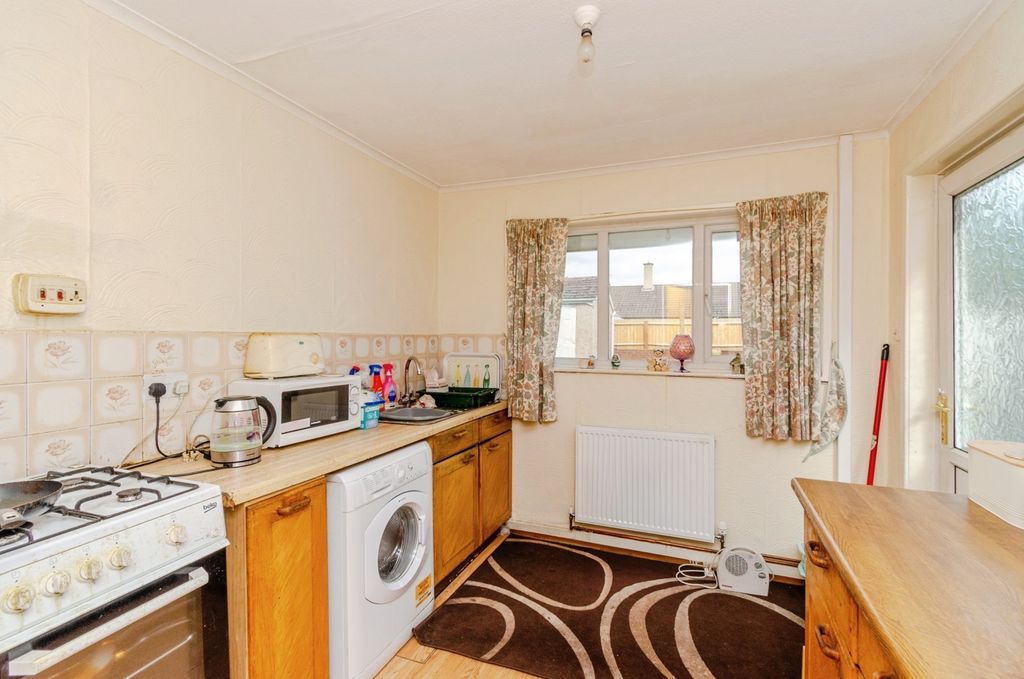Property photo 3 of 17 Photo