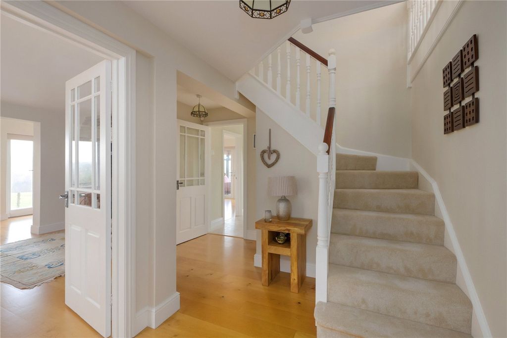 Property photo 3 of 23 Picture No. 08