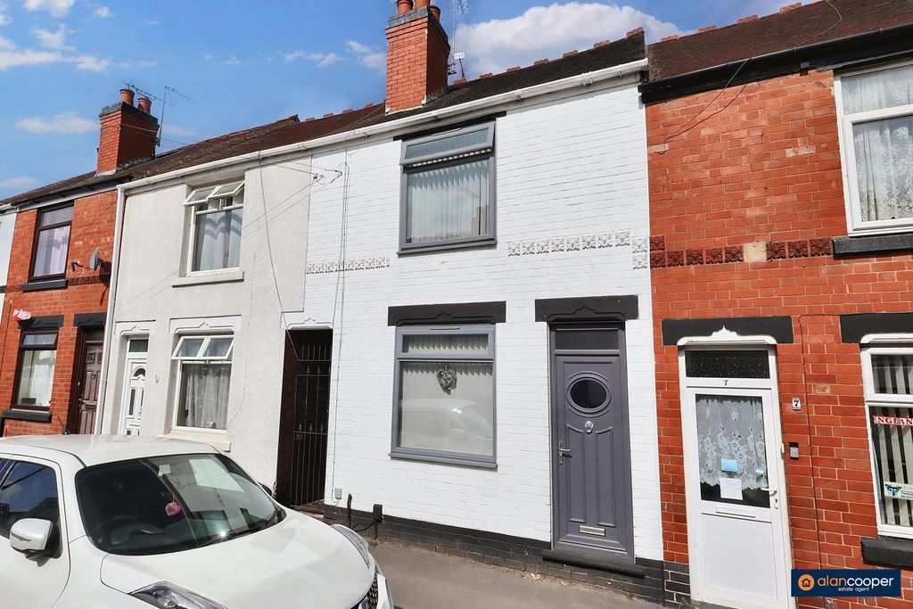 Property photo 1 of 16 4380350