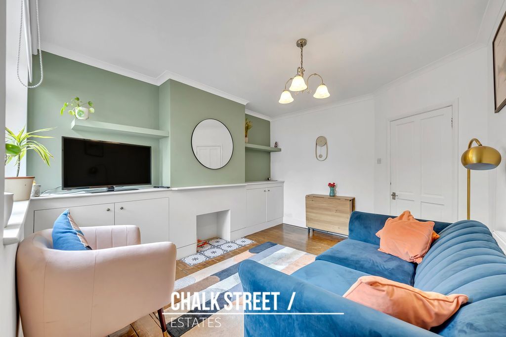 Property photo 1 of 17