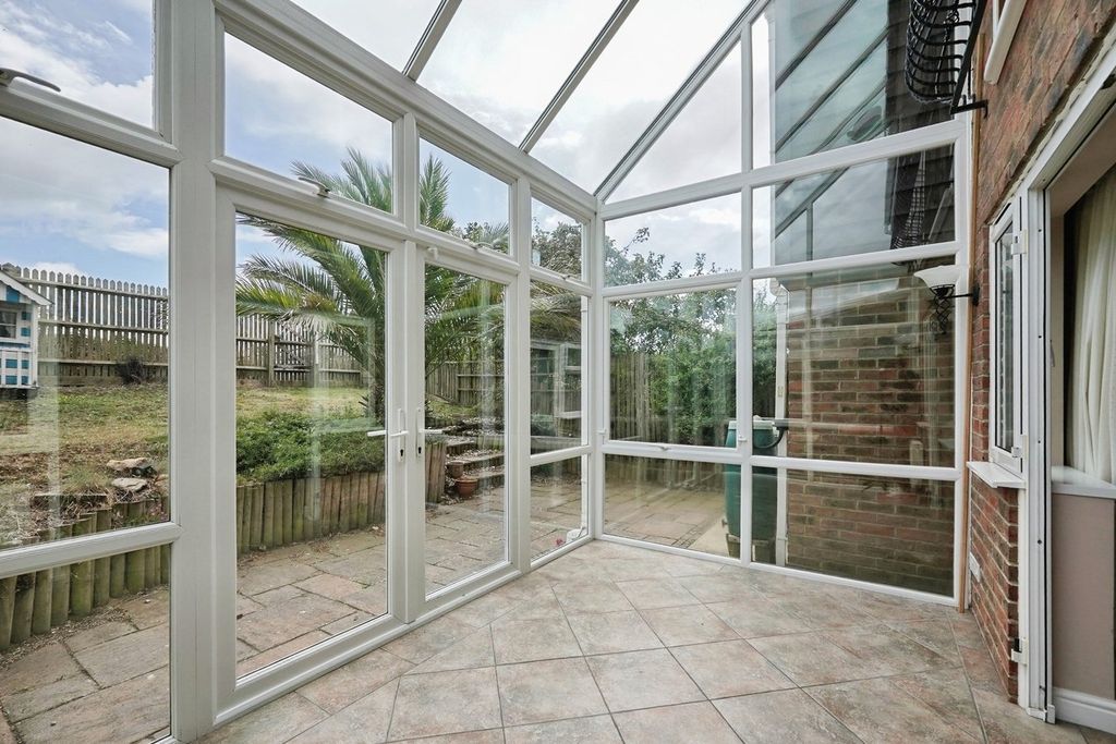 Property photo 3 of 20