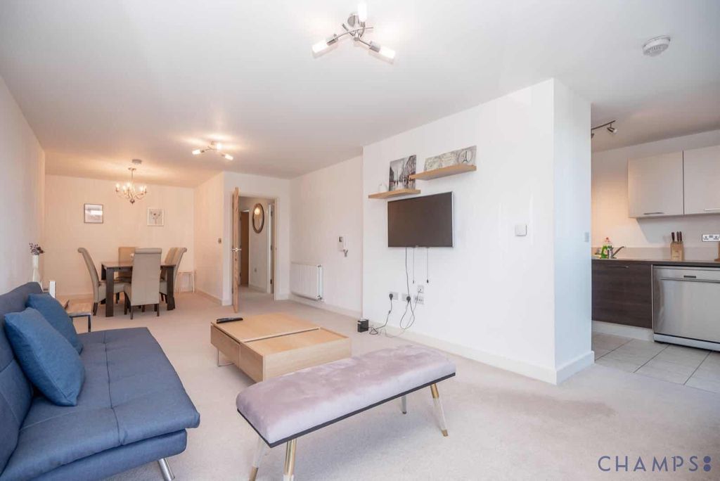 Property photo 3 of 10 Gallery