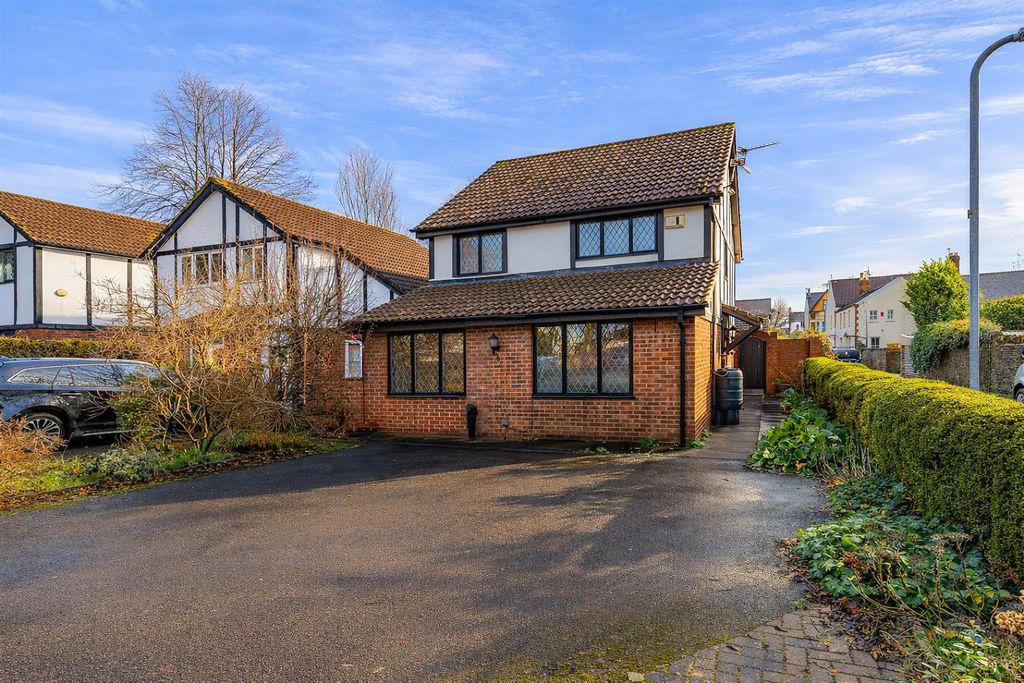 Property photo 1 of 17 094Df3E5-B1E2-4031-8Aa4-38287A4B2B2E.Png