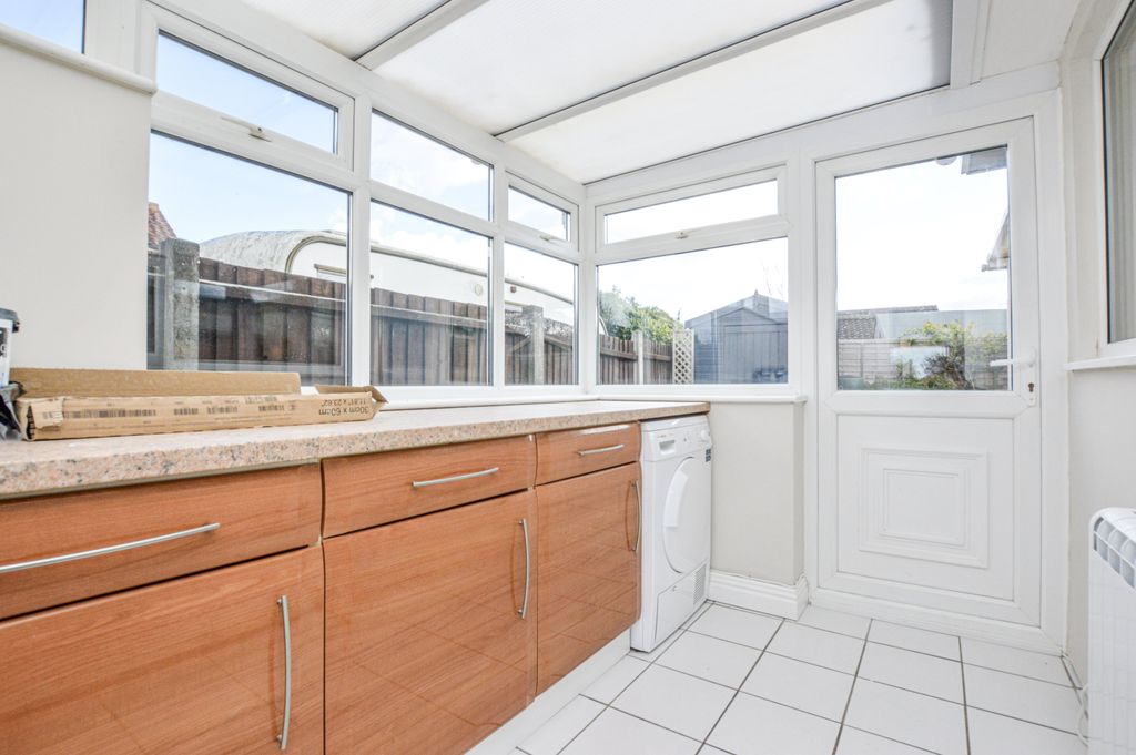 Property photo 3 of 10 2-Dsc_1151