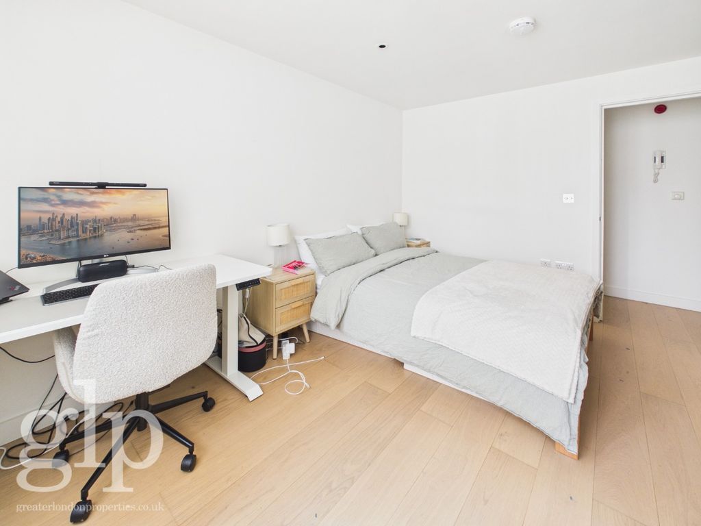 Property photo 3 of 22 964954