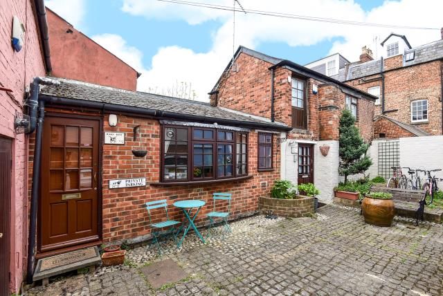Property photo 1 of 6 Photos9