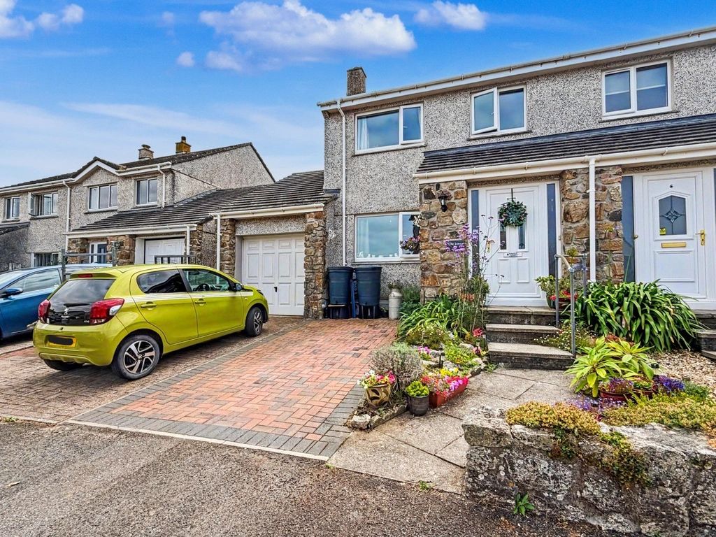 Property photo 1 of 18 5332001