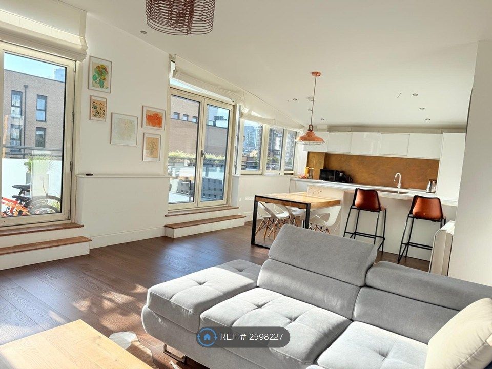 Property photo 2 of 22