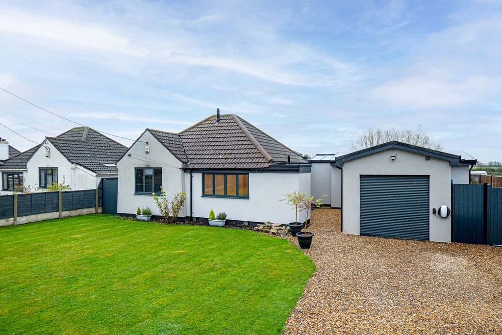 Property photo 1 of 31