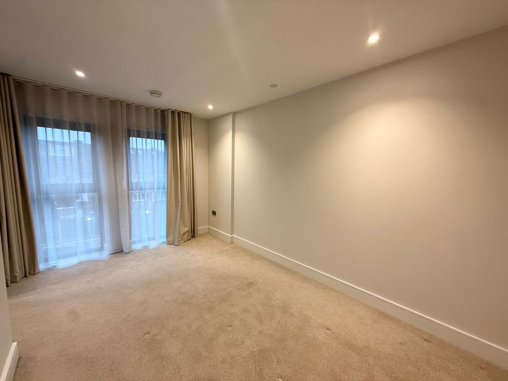 Property photo 3 of 6 Image