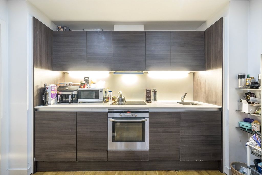 Property photo 3 of 5 Picture No. 12