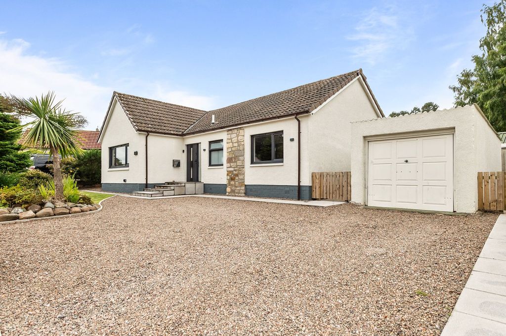 Property photo 1 of 24