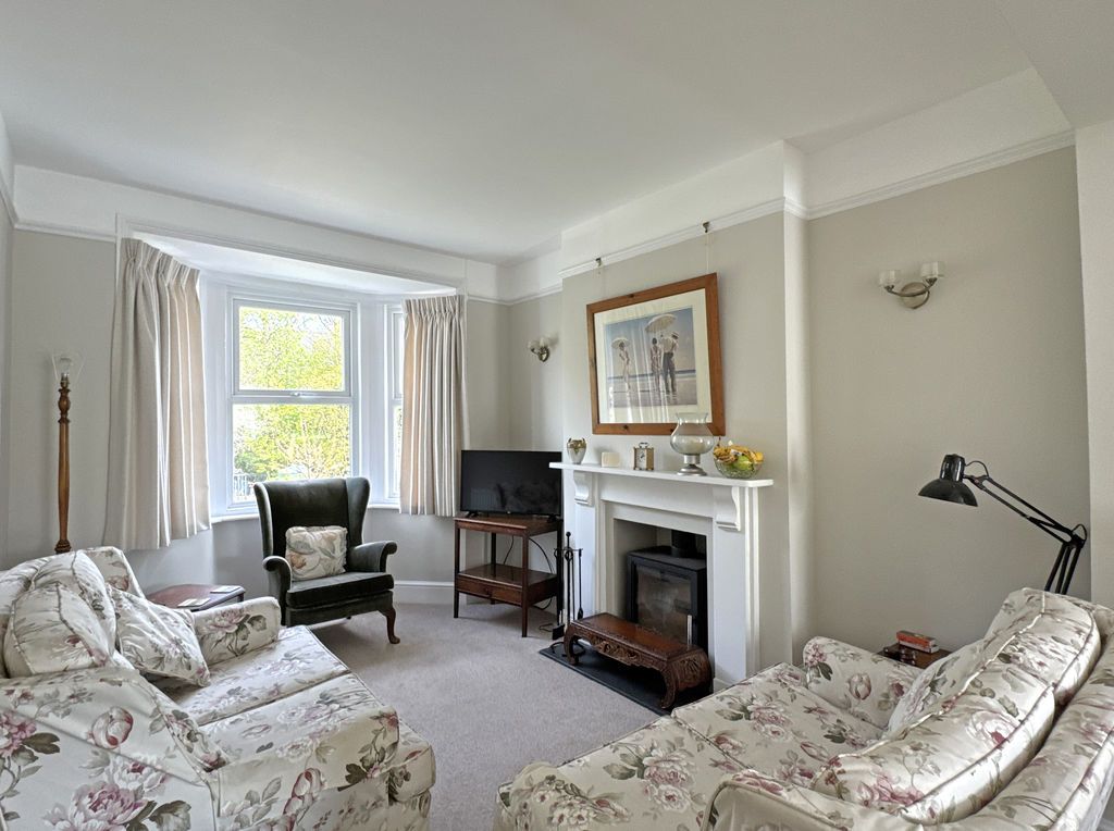 Property photo 2 of 15 Photo 7