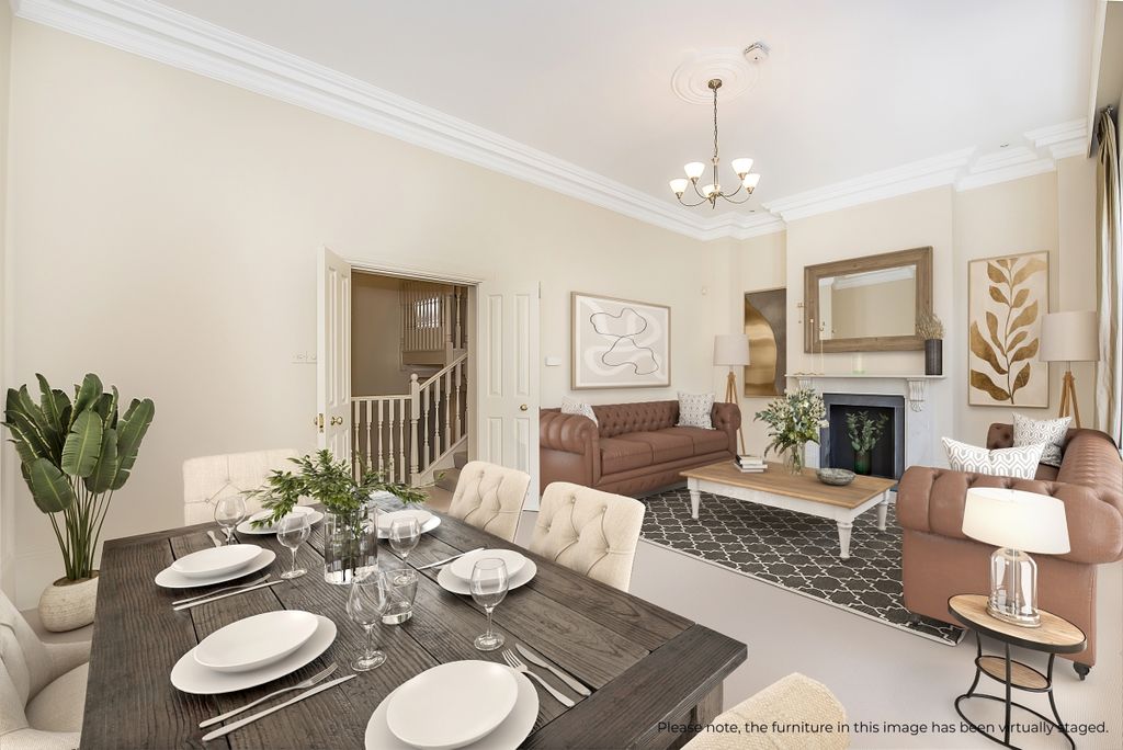Property photo 2 of 14 Courtfield-Garden...