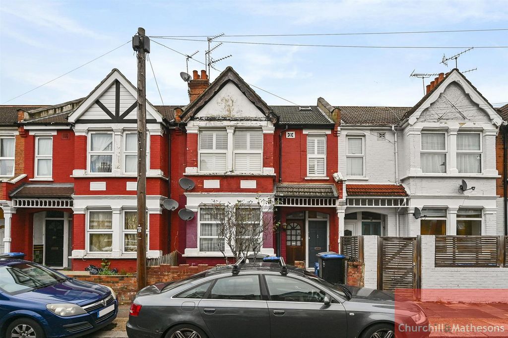 Property photo 2 of 12