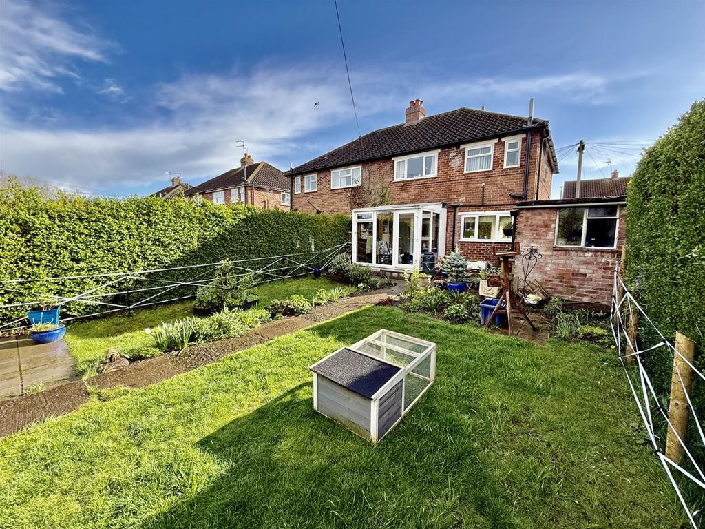 Property photo 3 of 13 Rear Gardens