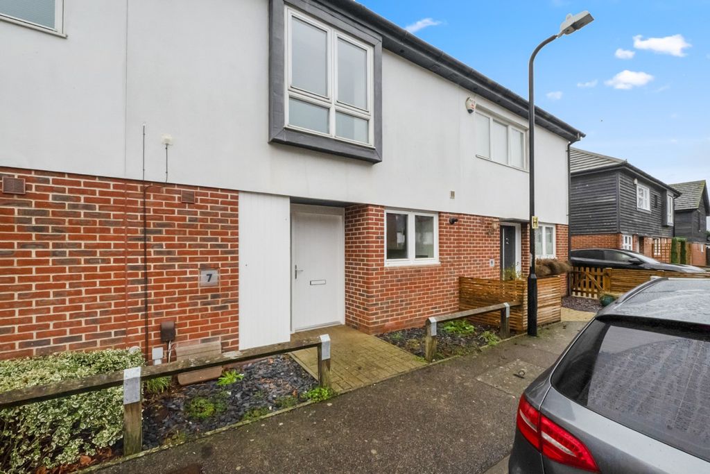 Property photo 3 of 21 4856332