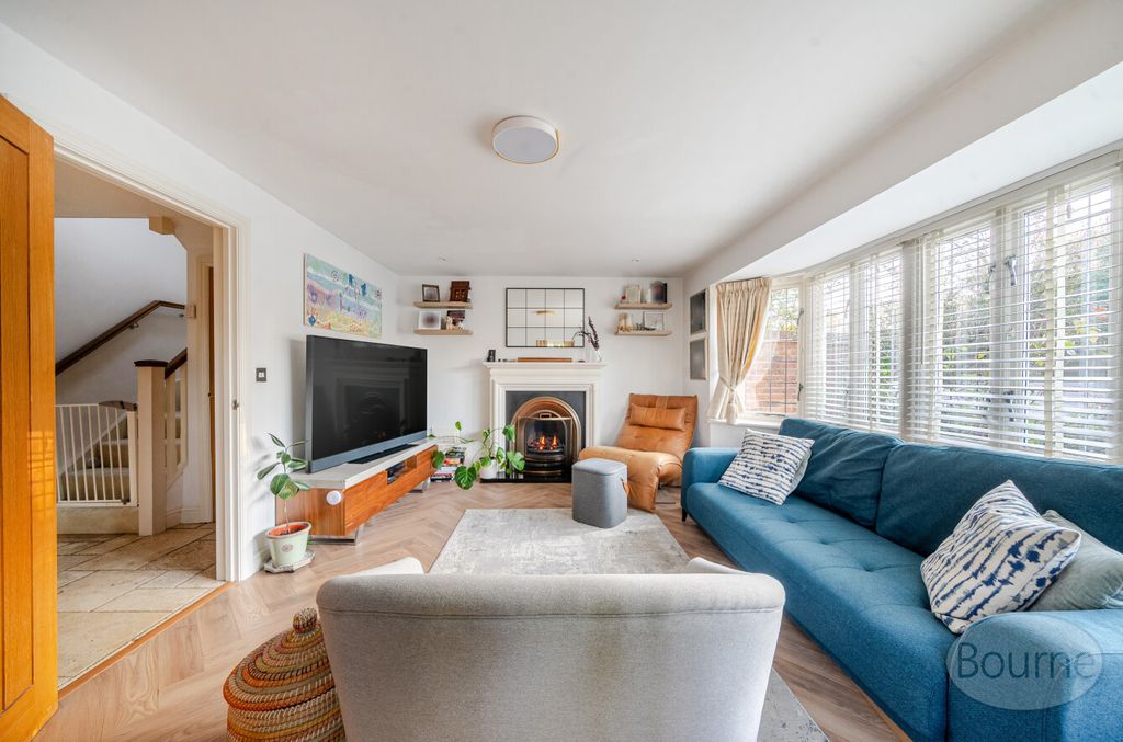 Property photo 2 of 22 c1B94803-6E09-4A6...