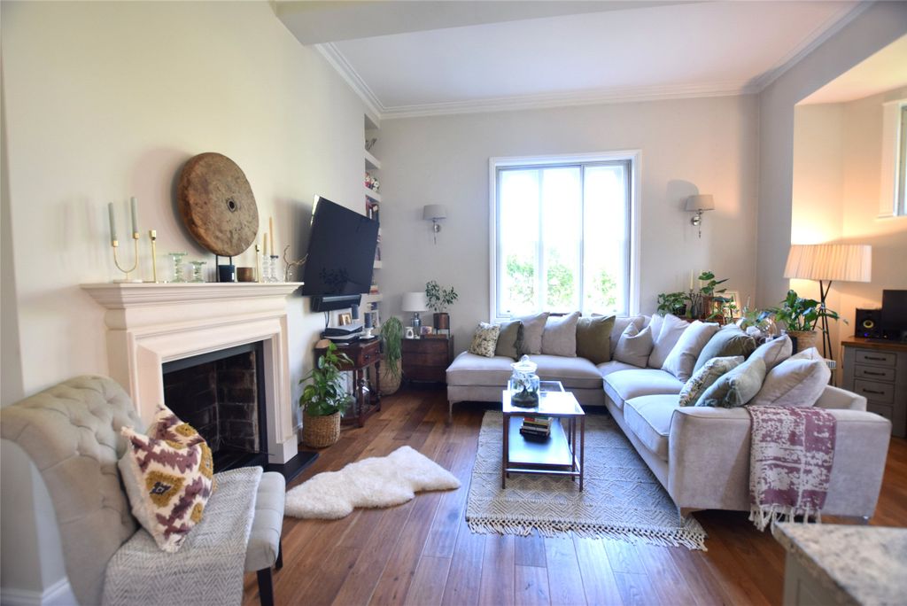 Property photo 3 of 21 Picture No. 09