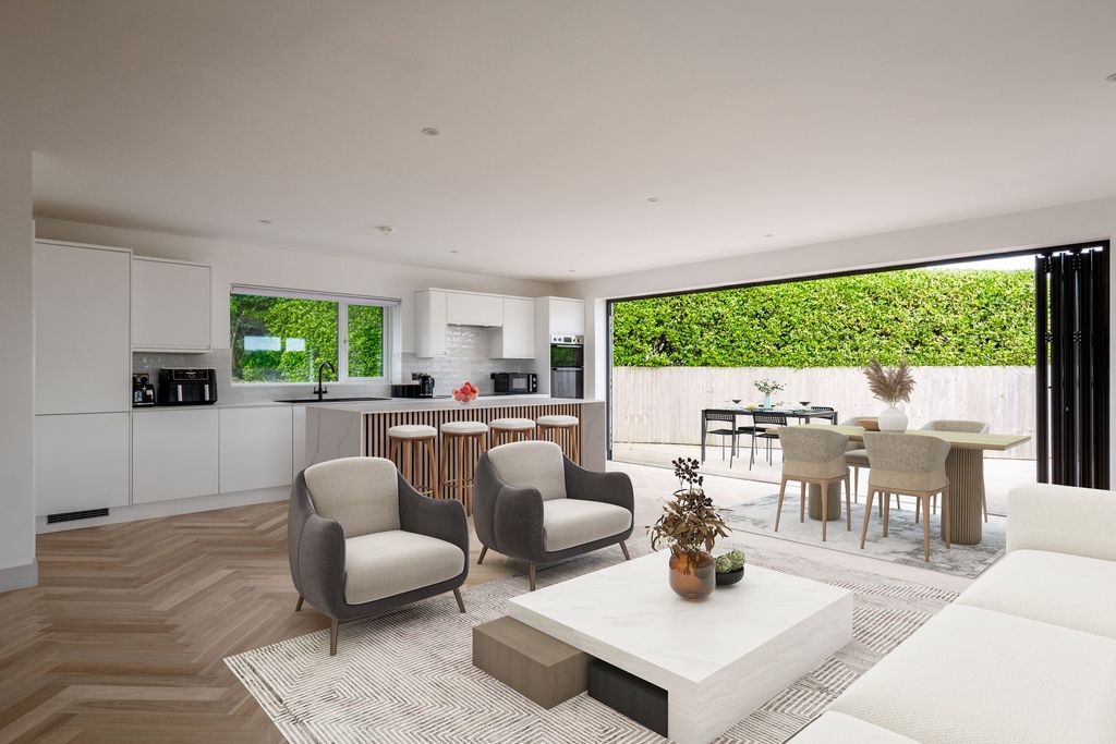 Property photo 2 of 24