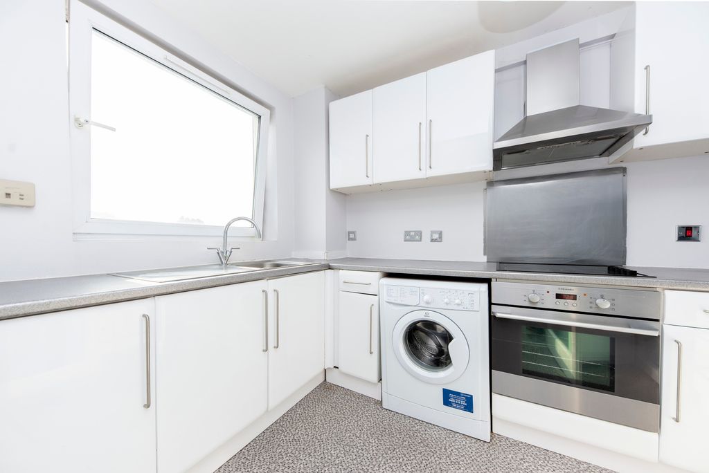 Property photo 3 of 10 Picture No. 05