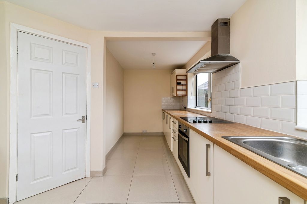 Property photo 3 of 19 Pbox-Img.Jpg