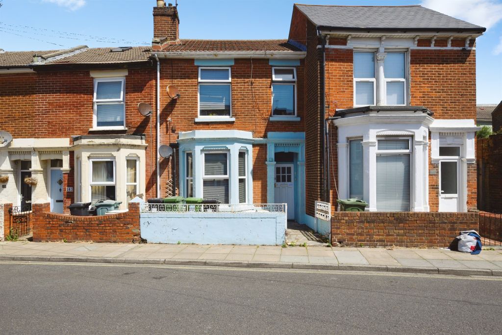 Property photo 1 of 12