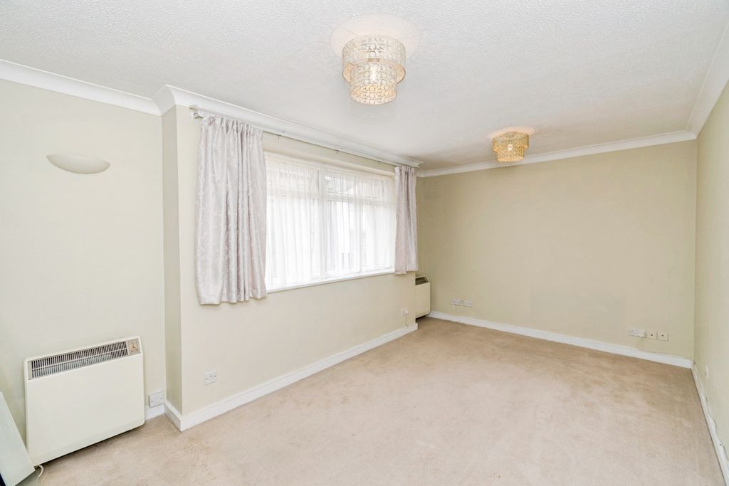 Property photo 2 of 15 Pbox-Img.Jpg