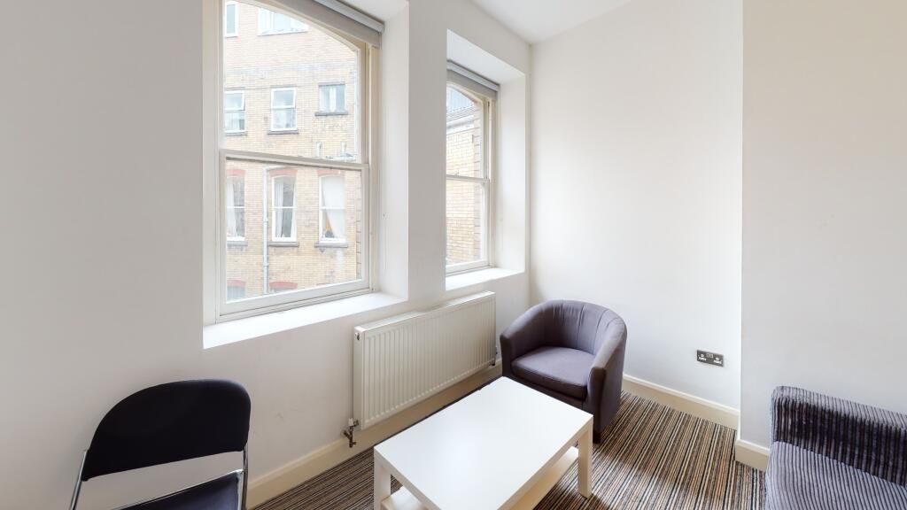 Property photo 3 of 6 A Bright And Clean Communal Lounge Featuring Large...