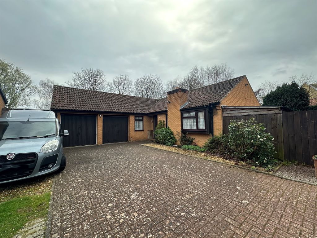 Property photo 1 of 27