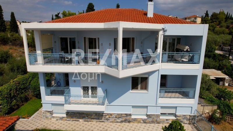 Property photo 2 of 25