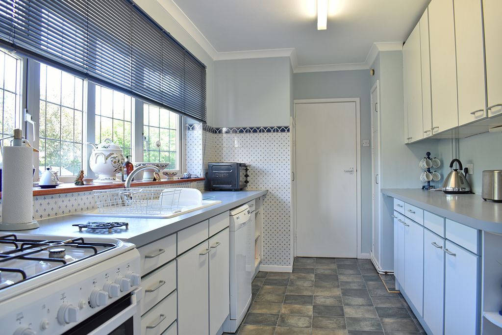 Property photo 3 of 13 Photo 8