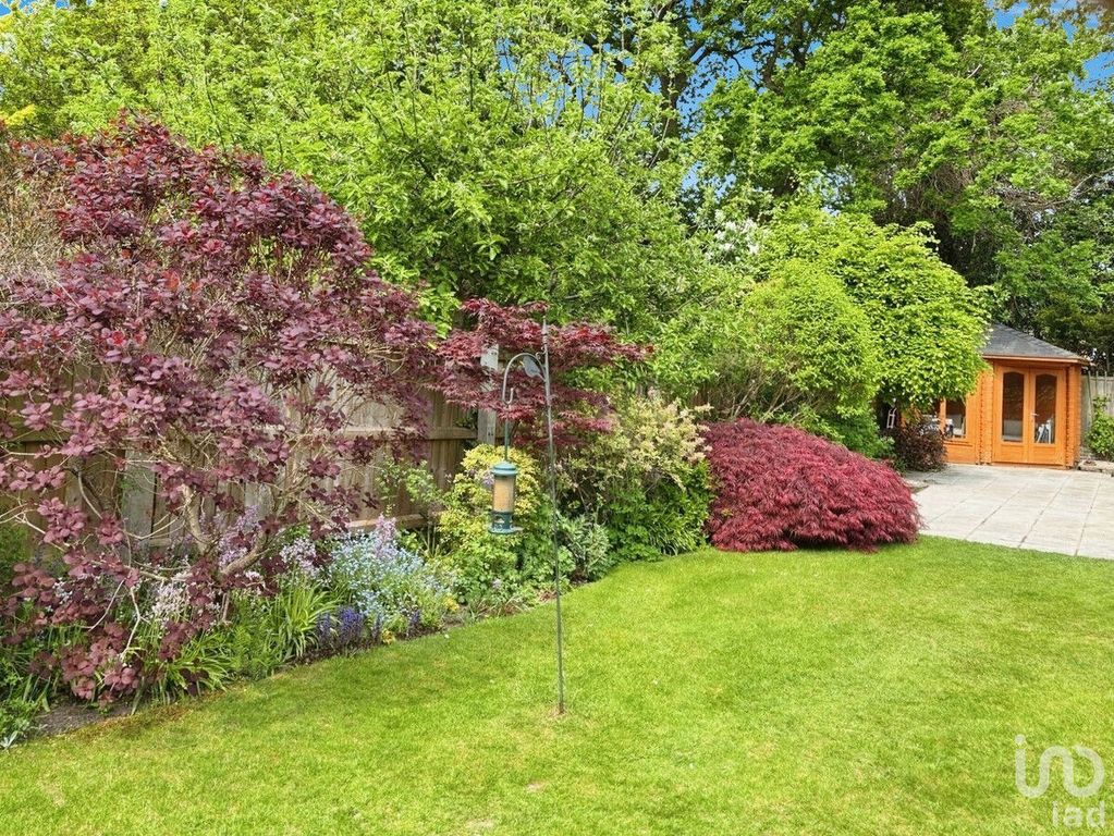 Property photo 2 of 34