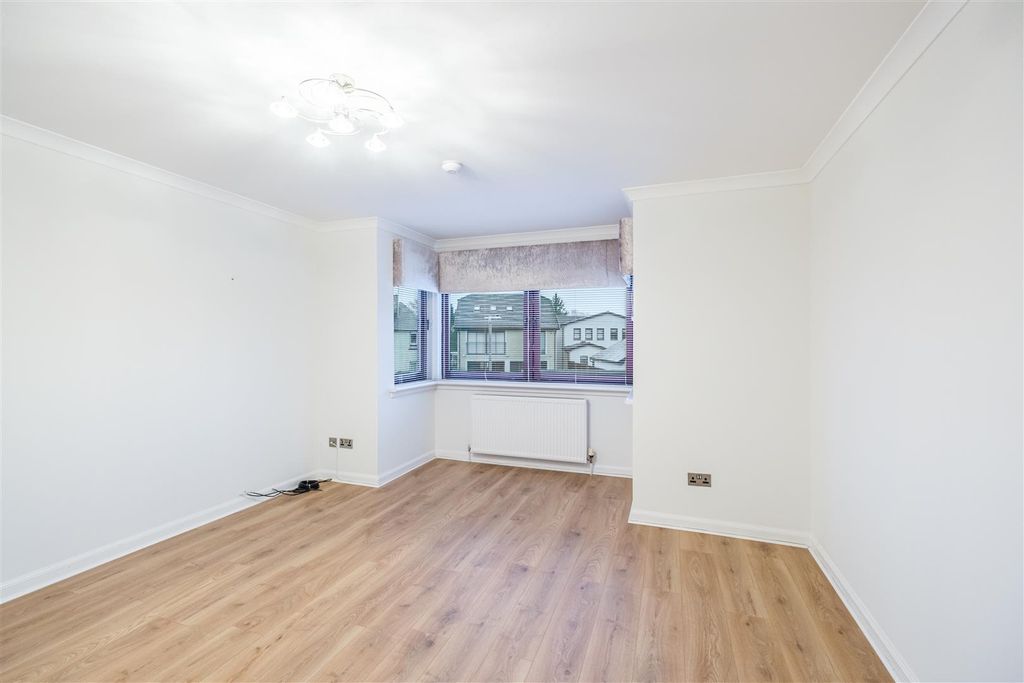 Property photo 2 of 15 Leith Avenue-15.Jpg