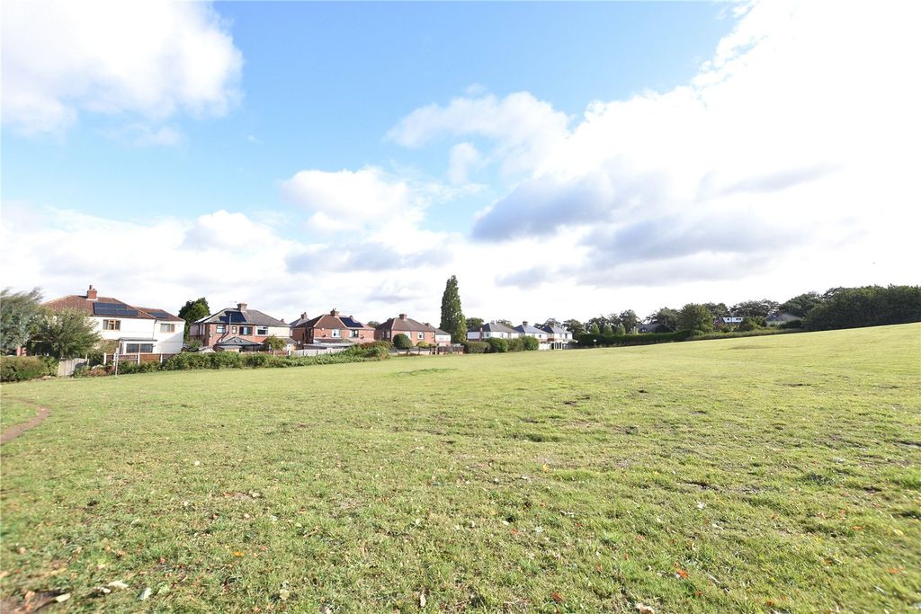 Property photo 2 of 5 Picture No. 08