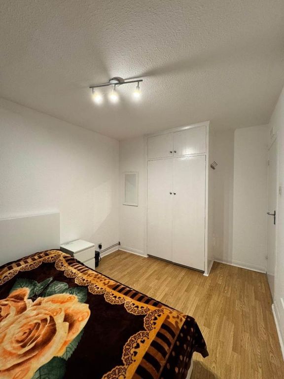 Property photo 1 of 4