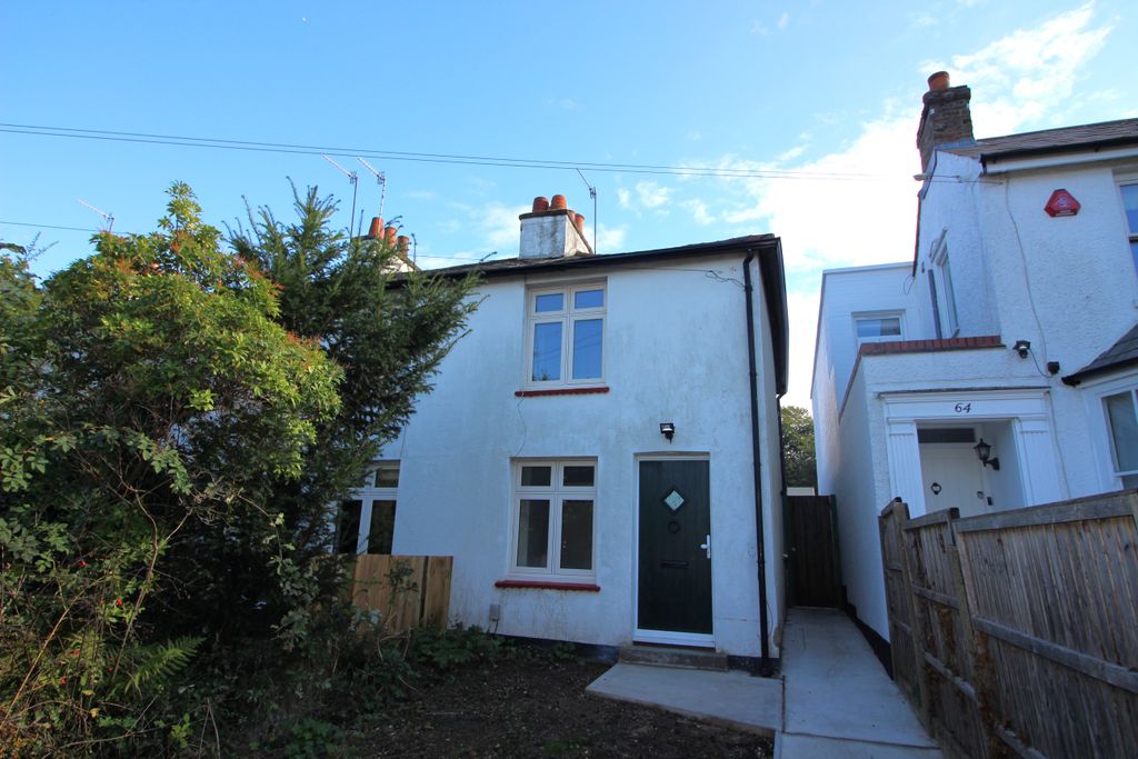 Property photo 1 of 9 66 Elstree Road Exte