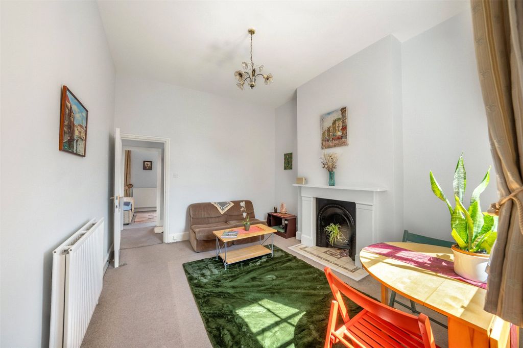 Property photo 2 of 8 Picture No. 07